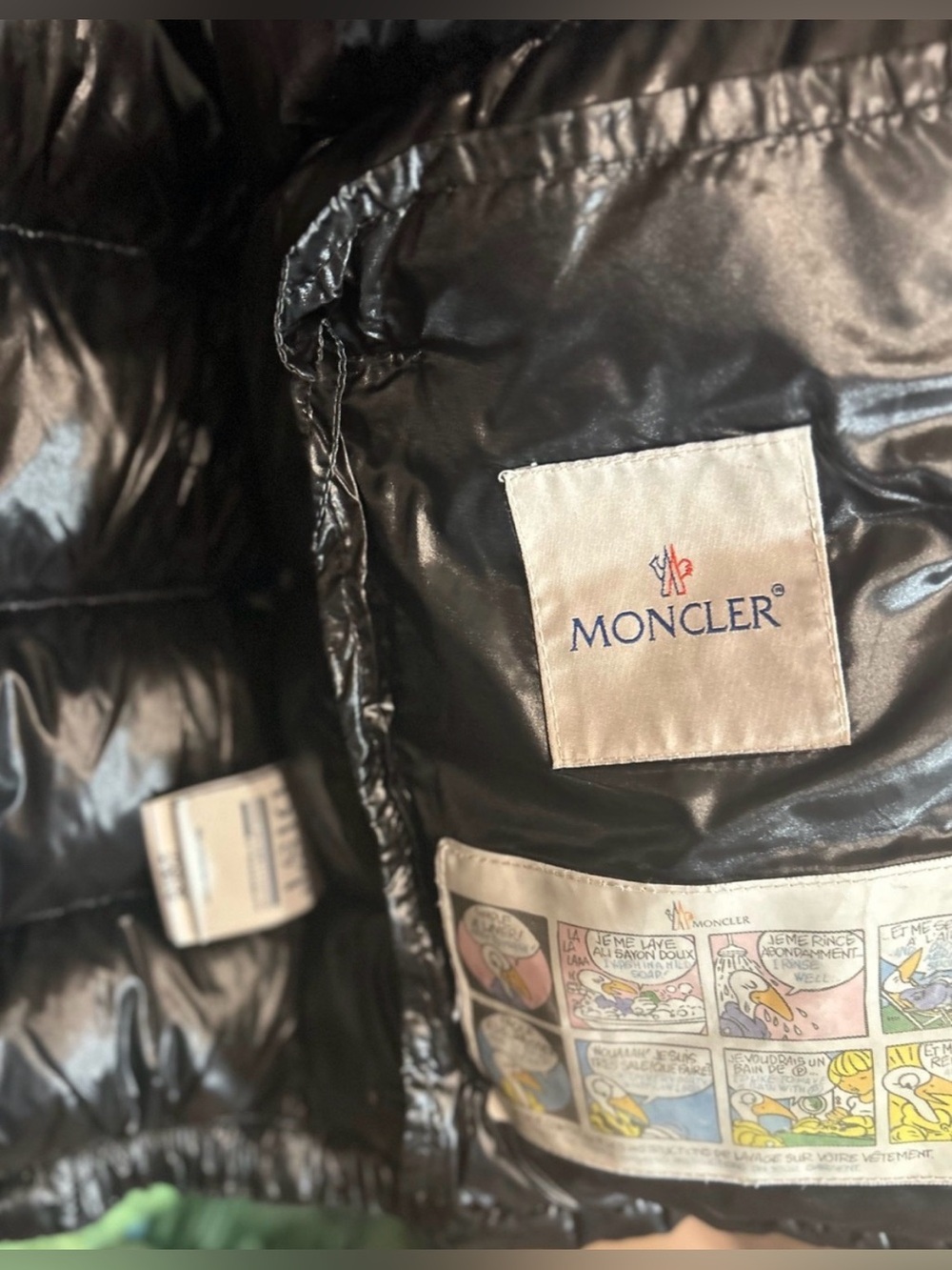 Moncler Bormes Authentic Shiny Black Puffer Hooded Vest | Size: 2 (SOLD) - Picture 7 of 15